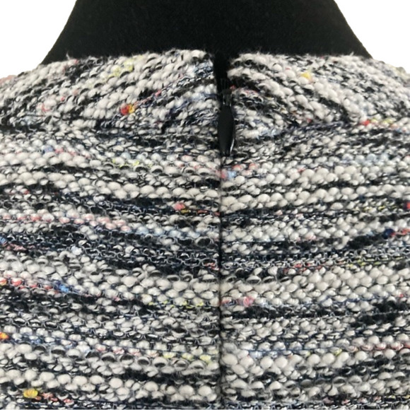 Ann Taylor Loft gray and ivory textured shift a-line dress. Size M petite - Picture 3 of 10